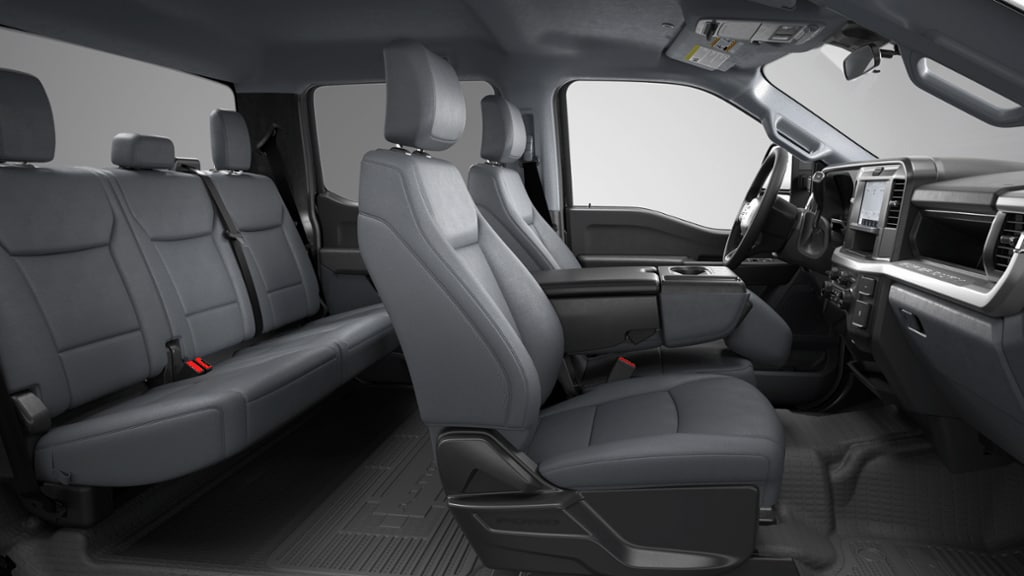 Ford Cubicles Custom Ford CHASSIS CAB | Build and price Ford Commercial Vehicles